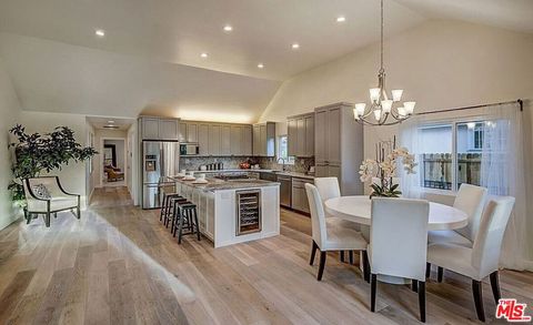 Photo of 1026 S Windsor Boulevard, Los Angeles, CA 90019 (MLS # 26772117)