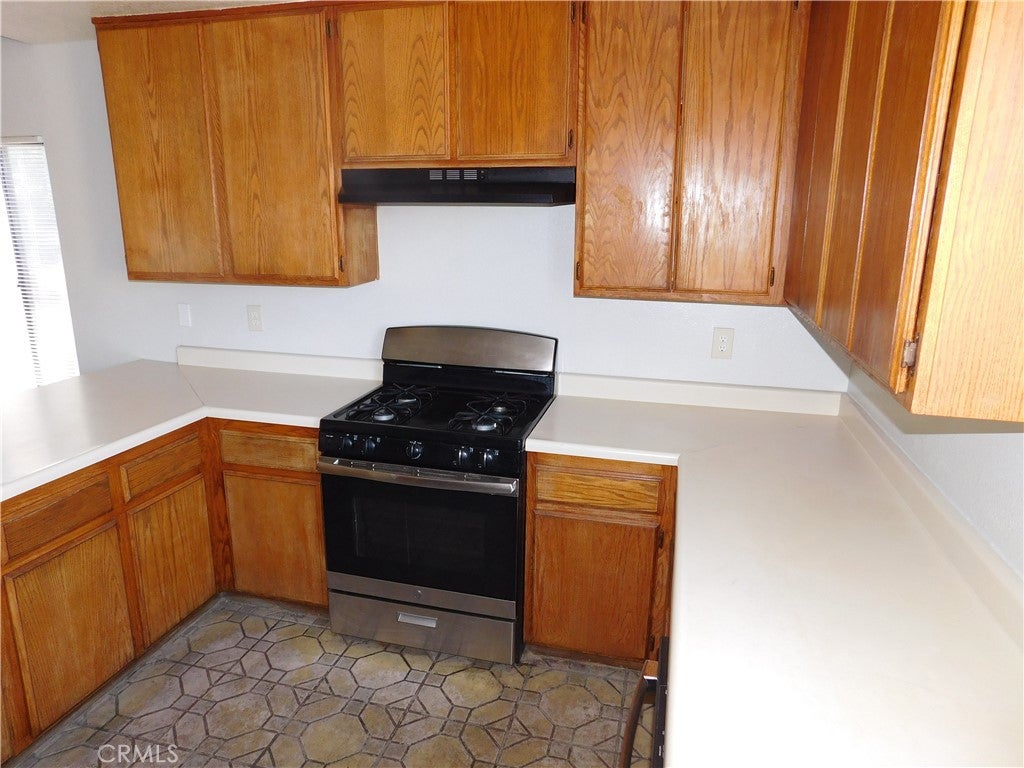 16245 Rodell