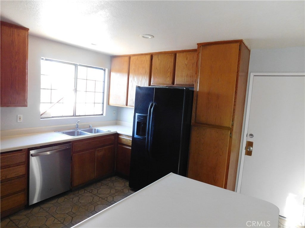 16245 Rodell