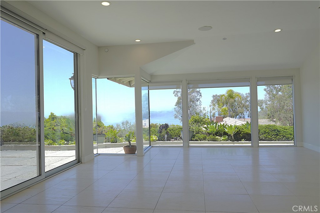 2615 Temple Hills Drive