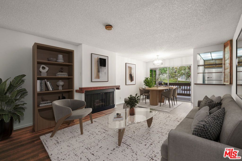 Photo of 7105 Summertime Lane, Culver City, CA 90230 (MLS # 25609417)