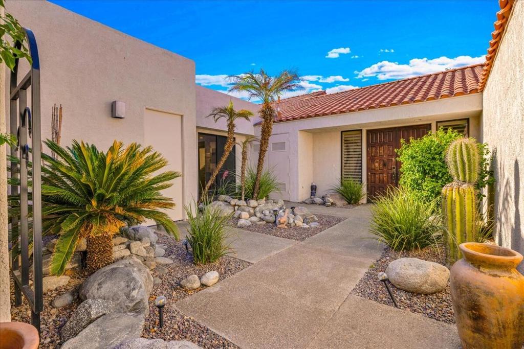 78126 Calle Norte