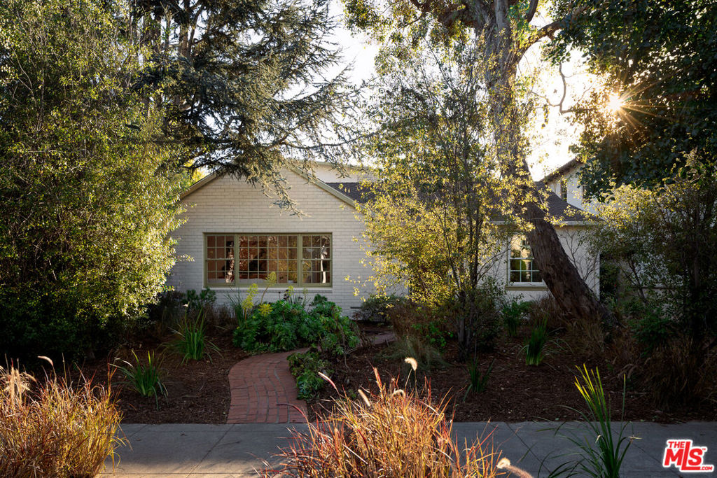 456 Lincoln Boulevard