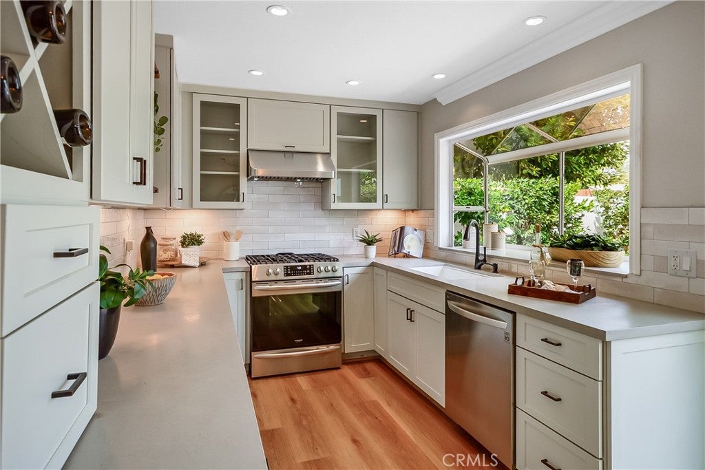 2214 Vista Hogar, Newport Beach CA 92660 - Photo 13