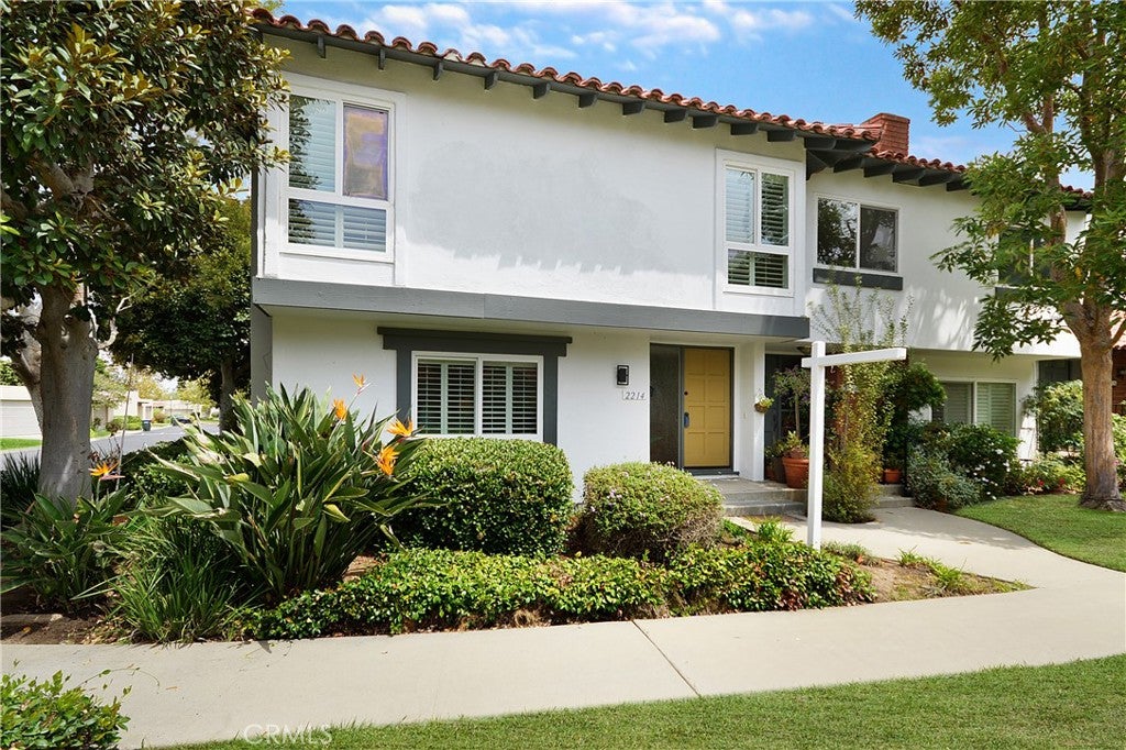 2214 Vista Hogar