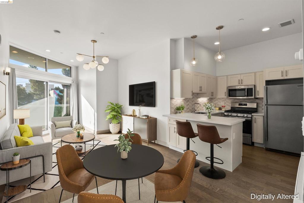410 Webster St 1