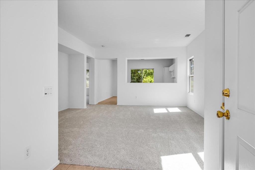 78685 Rockwell Circle