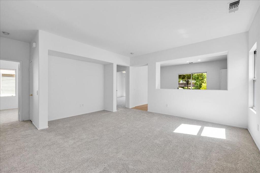 78685 Rockwell Circle