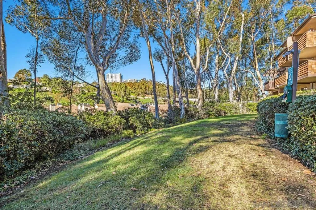 La Jolla, California 92037, United States, 2 Bedrooms Bedrooms, ,2 BathroomsBathrooms,Residential,Active,254076