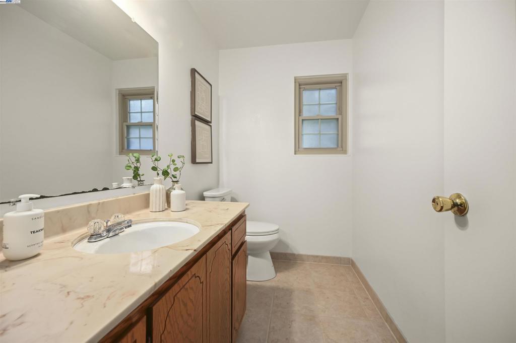 TOWN AND COUNTRY - Residential