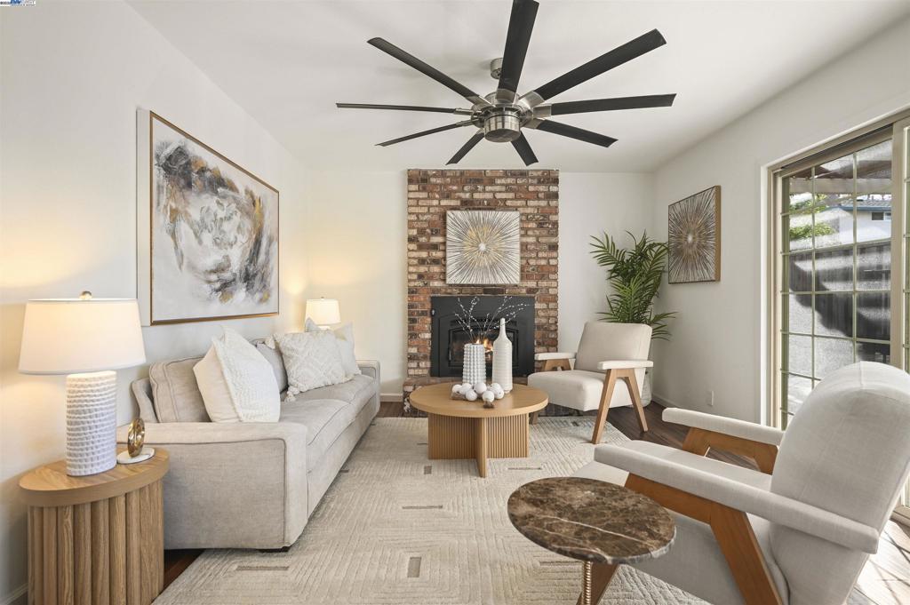 TOWN AND COUNTRY - Residential