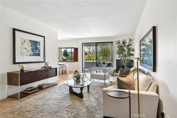 13331 MOORPARK ST APT 223, SHERMAN OAKS, CA 91423 - Image 4755e5d5df656c19edf3a7a505353cf0/2816617552