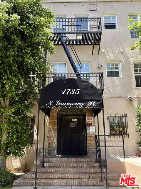 Photo of 1735 N Gramercy Place, Los Angeles, CA 90028 (MLS # 26828641)
