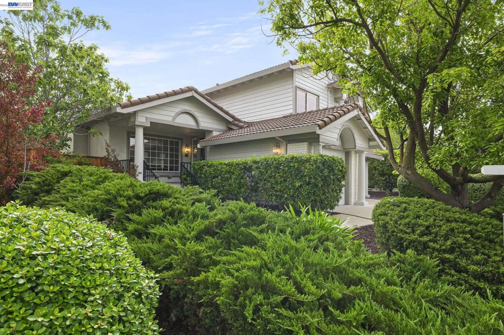 3551 Shadow Creek Dr