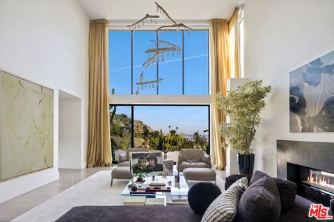 Photo of 8080 Laurel View Drive, Los Angeles, CA 90069 (MLS # 26710669)