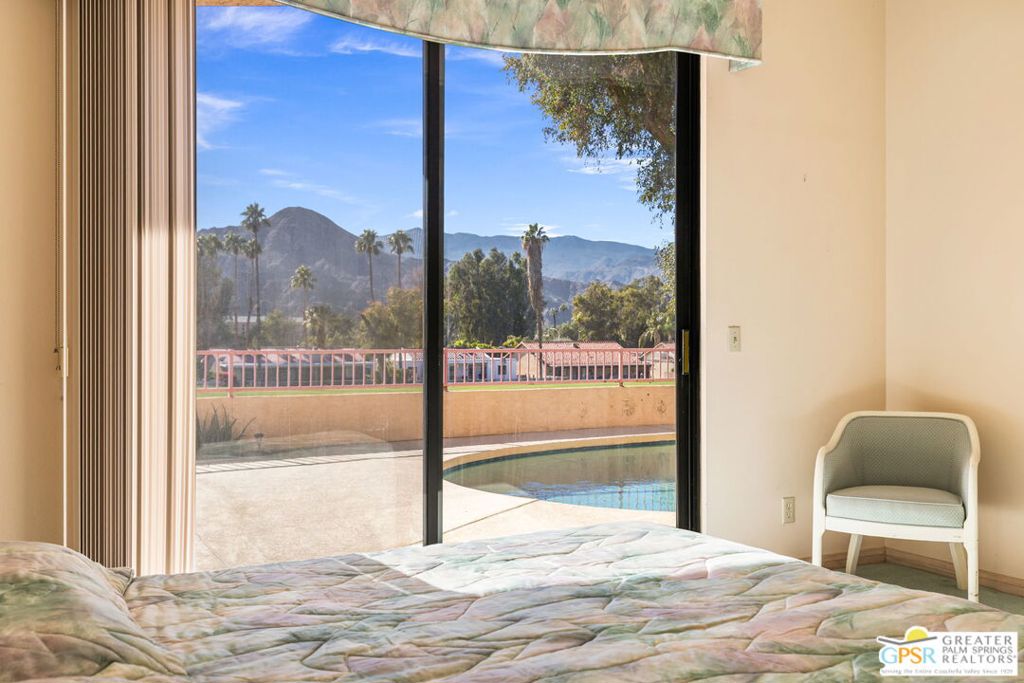 Palm Desert C.C. - Residential