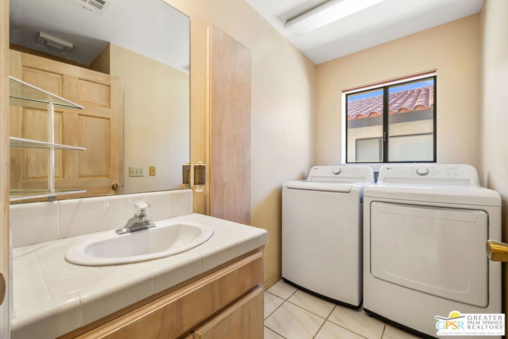 Palm Desert C.C. - Residential