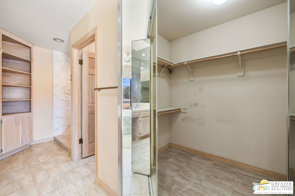 Palm Desert C.C. - Residential