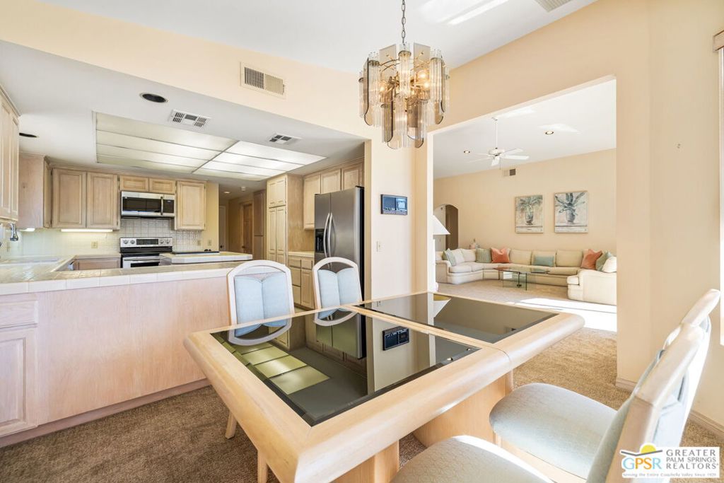 Palm Desert C.C. - Residential