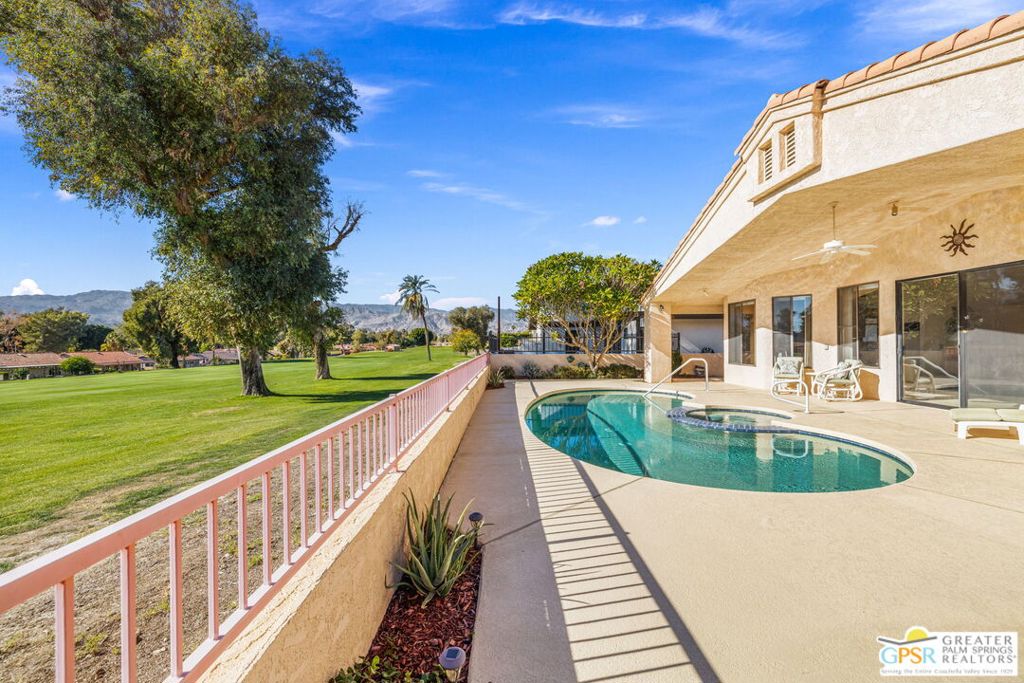 Palm Desert C.C. - Residential