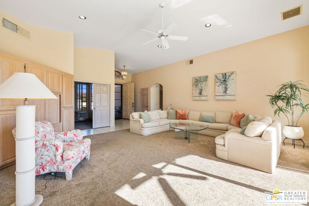 Palm Desert C.C. - Residential