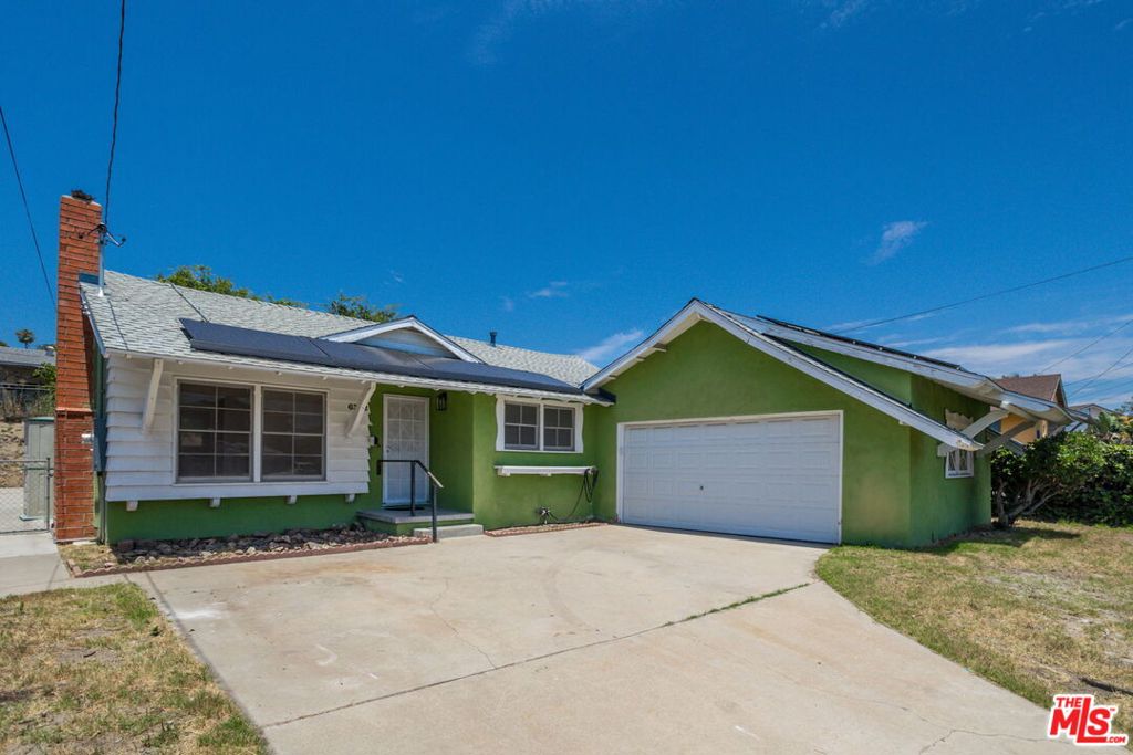 PET FRIENDLY! Take a look at this newly renovated 3-bedroom house in Paradise Hills! Brand new all-electric air conditioning and heating, recessed lights, remodeled bathrooms, and solar! The spacious backyard is fully fenced in, perfect for pets and families. Walking distance to Parkside Park. FEATURES: HVAC, AC, A/C, 220V electrical, washer, dryer, 2-car garage, driveway, backyard, front yard. Income requirements: at least 2.5x monthly rent in gross income per month. TERM: 12 month lease.