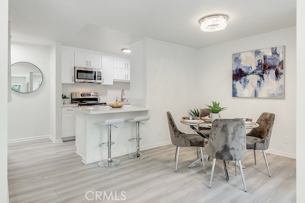 824 Camino Real 101