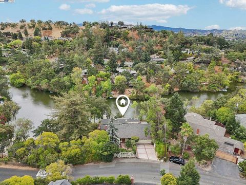 Photo of 245 Lakewood Road Rd, Walnut Creek, CA 94598 (MLS # 41113245) Photo of 245 Lakewood Road Rd, Walnut Creek, CA 94598 (MLS # 41113245)