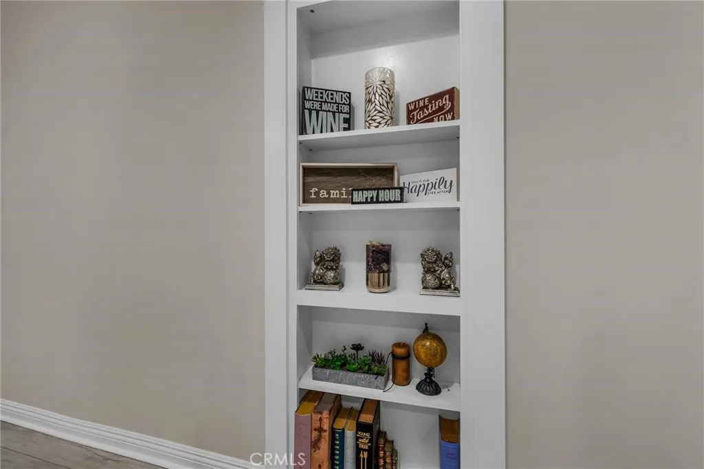 Encino, California 91316, United States, 4 Bedrooms Bedrooms, ,3 BathroomsBathrooms,Residential,Active,164511