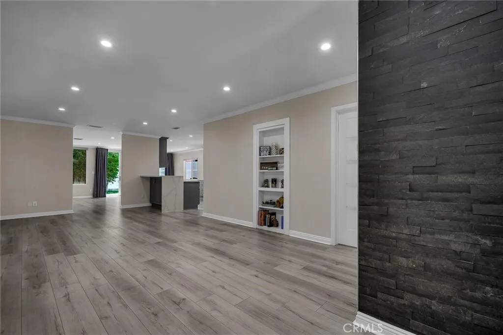 Encino, California 91316, United States, 4 Bedrooms Bedrooms, ,3 BathroomsBathrooms,Residential,Active,164511