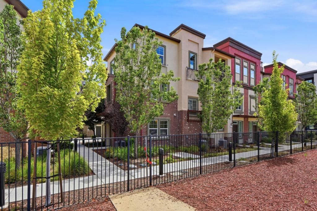 1011 Bellante Lane 1