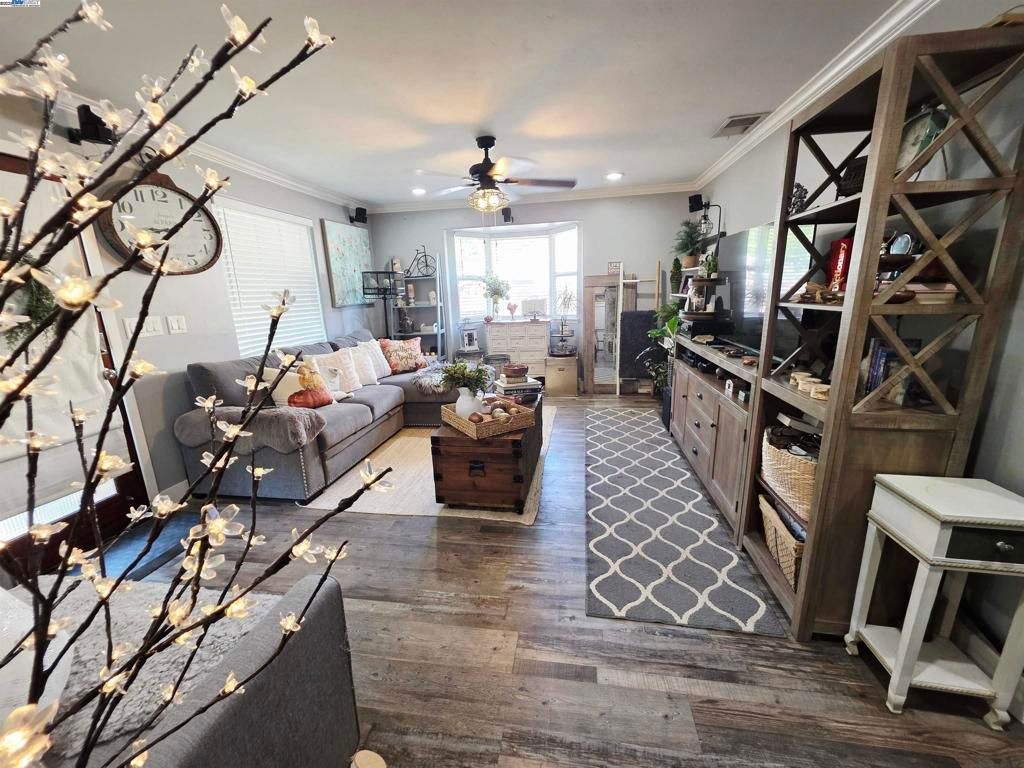 Photo of 7024 10th St St, Rio Linda, CA 95673 (MLS # 41113835)