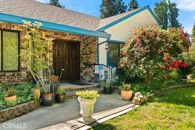 625 La Bonita Court