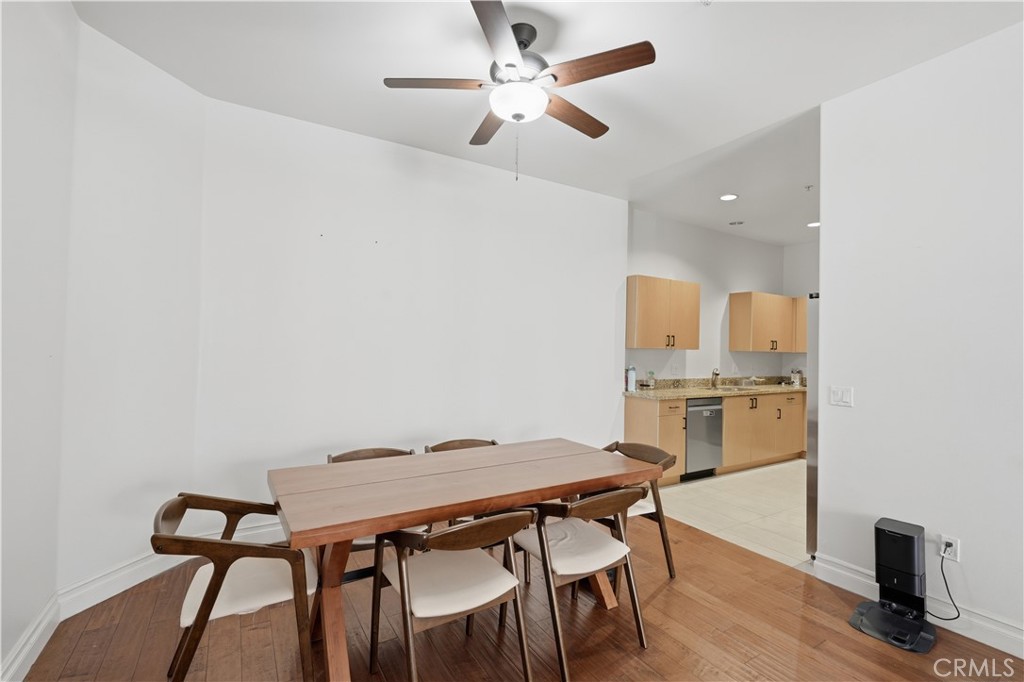 917 S New Hampshire 301