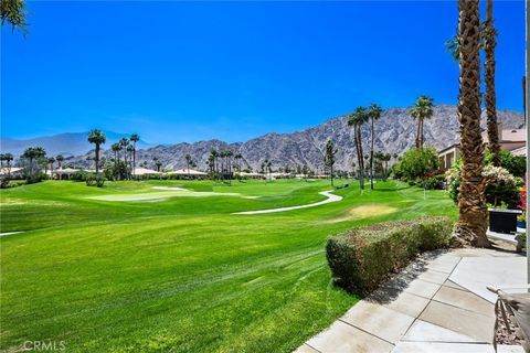 Photo of 54137 Oak Hill, La Quinta, CA 92253 (MLS # SR26096055)