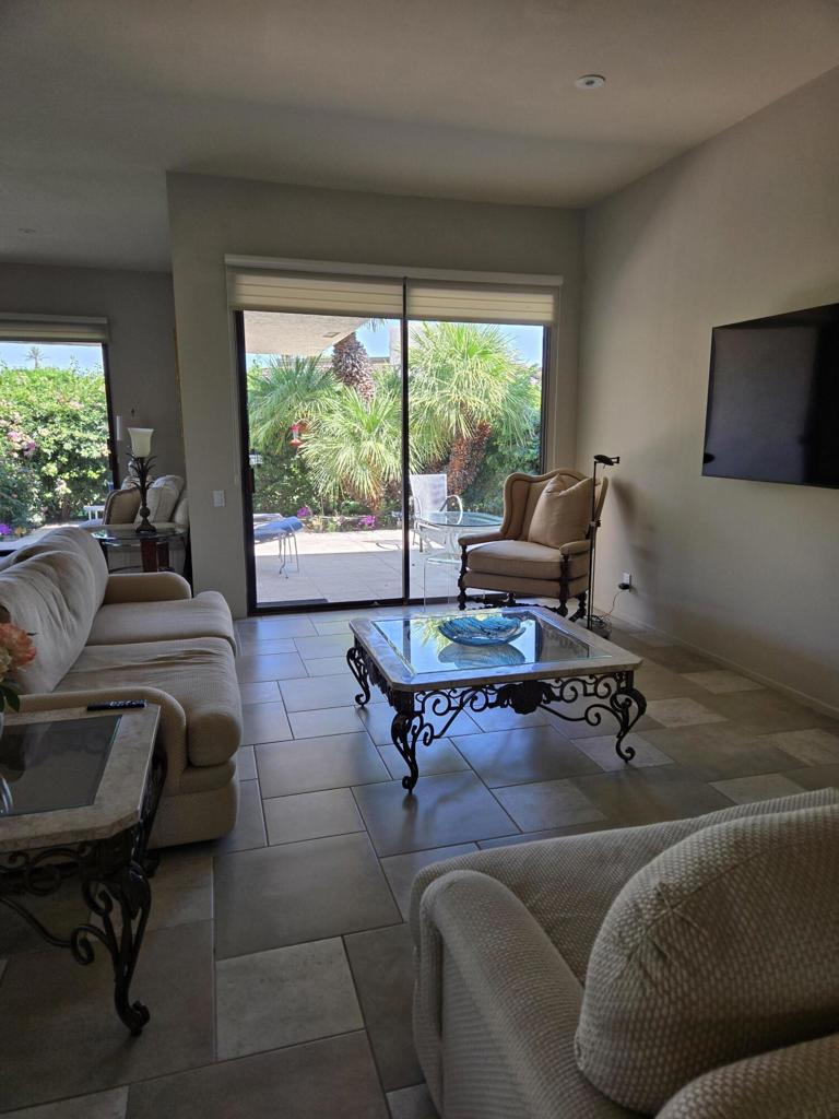 The Springs C.C. - Residential Lease