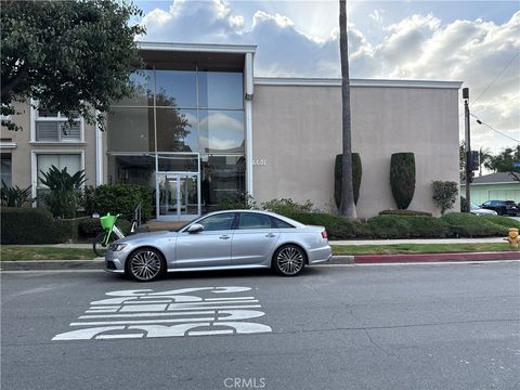 6601 Springpark Los Angeles CA 90056