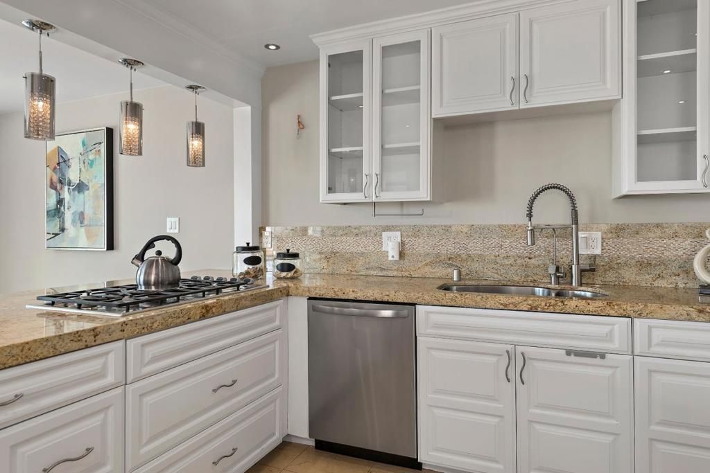 listing image 130725954742865831127