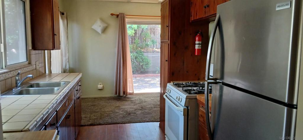 Del Cerro - Residential Lease