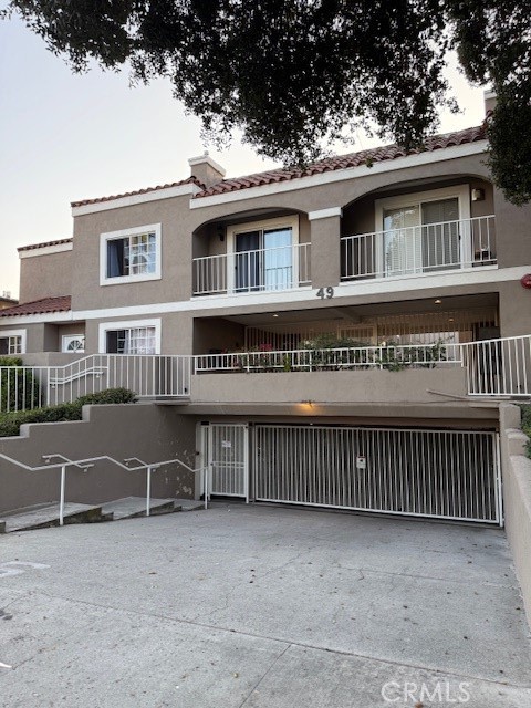 Come and check out this spacious 3 bedroom 2.5 bath beautifully TOWNHOUSE, conveniently located within walking distance of the Metro Gold Line and Pasadena City College, close to the shops, old town restaurants. Gated complex entry. You will find comfortable aesthetics in this three-level Town-home; living room with nice fireplace and wet bar, good size patio adjacent to the dinning room. Newer quartz counter, Newer sink, Newer Stove, Newer Faucets in kitchen and bathrooms. Laminate flooring through out, A bonus basement area around 150 s/g for laundry and extra storage to keep your home clutter-free. Gated subterranean garage with two designated parking spaces provide direct access to your home.