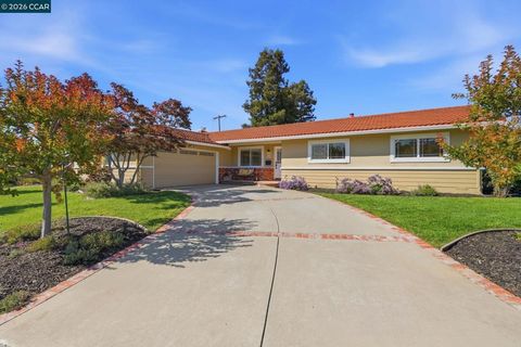 Photo of 1525 American Beauty Dr Dr, Concord, CA 94521 (MLS # 41133008)