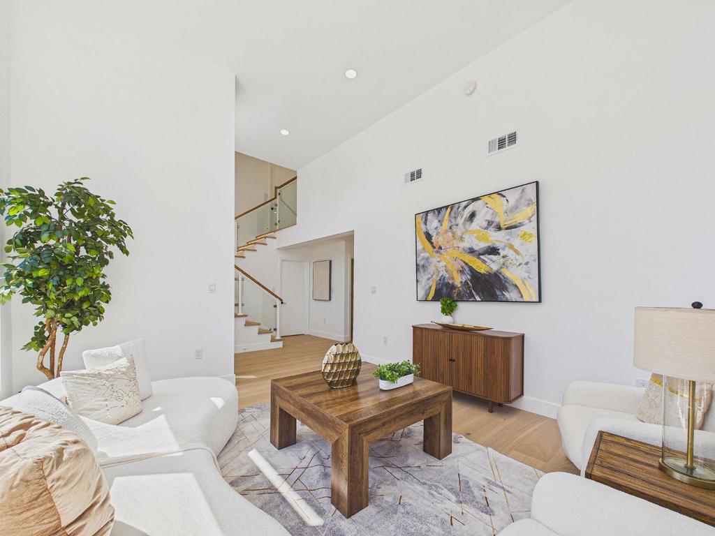 1825 Charmeran Avenue