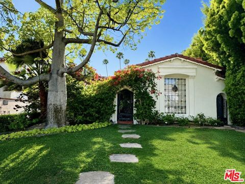 Photo of 315 N Wetherly Drive, Beverly Hills, CA 90211 (MLS # 26822347)