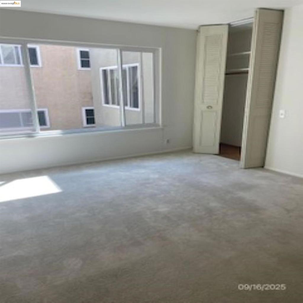 ADAMS POINT - Residential