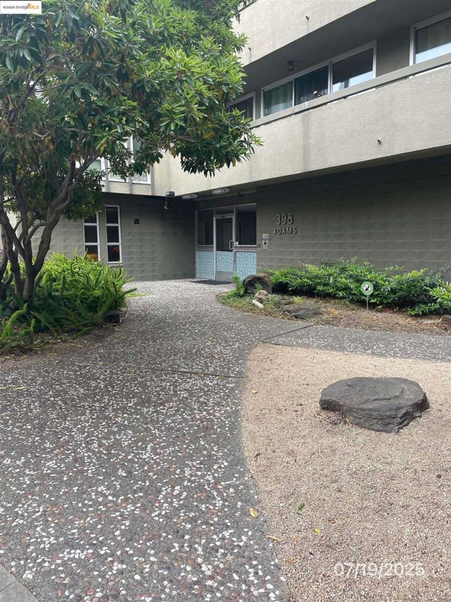 This condo features one bedroom, one bath, 750 sq.ft. of living space.  Includes dining area, patio and one parking space. “This property is eligible under the Freddie Mac First Look Initiative through 11/09/2025.” This property is an REO/Bank owned. Property to be sold "As Is".