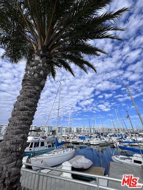 Tiny photo for 4600 Via Dolce #304, Marina Del Rey, CA 90292 (MLS # 25630485)