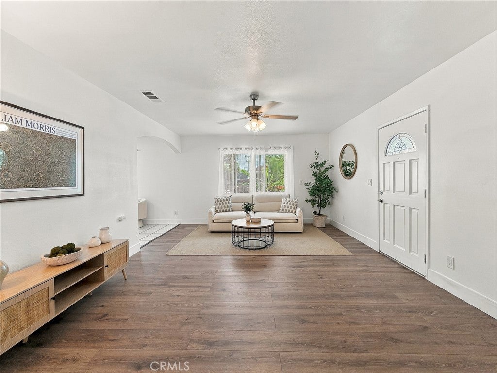 640 N Gardena