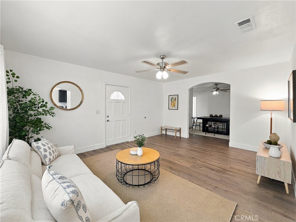 640 N Gardena