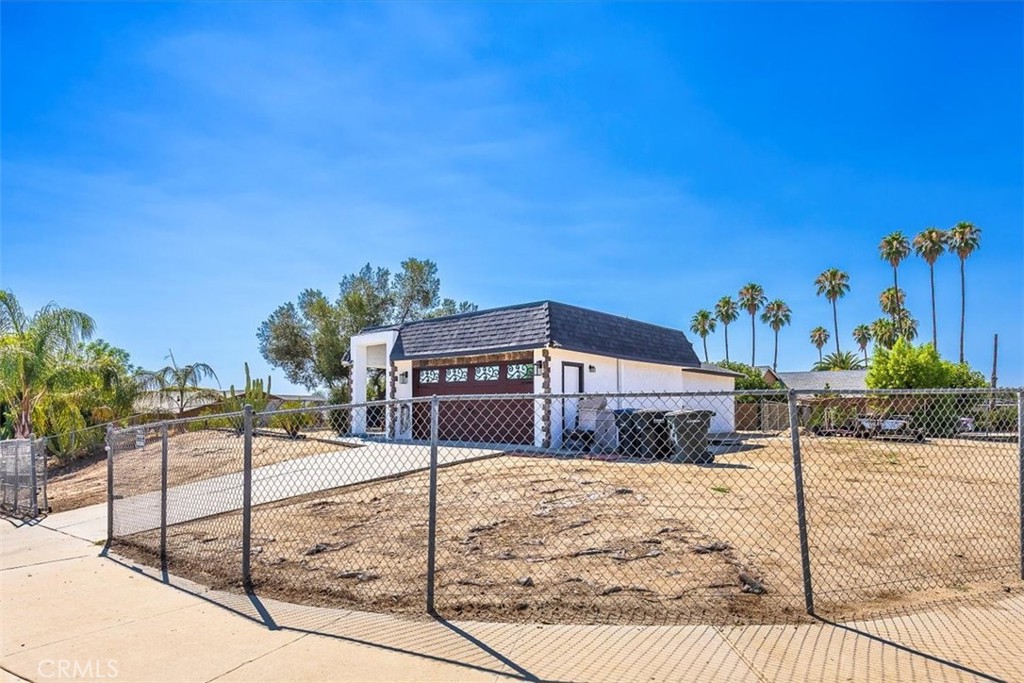 Welcome to this beautifully remodeled single-story home, perfectly blending modern updates with classic charm. Featuring 3 spacious bedrooms and 2 stylishly updated bathrooms, this home offers both comfort and functionality for today’s lifestyle.
Just listed in Perris.. wonderful opportunity to purchase this beautiful home. Step inside to find an inviting floorplan filled with natural light, fresh paint, and upgraded flooring throughout. The upgraded kitchen is a chef’s dream, boasting granite countertops, sleek cabinetry, upgraded appliances, and a large island perfect for entertaining.
The primary bedroom offers a private retreat with a fully renovated en-suite bathroom featuring contemporary fixtures and a walk-in shower. Two additional bedrooms share a modern full bath, ideal for family or guests.
Outside, enjoy a generous backyard with room to relax, garden, or entertain. With a new roof, updated AC and Heating systems, and thoughtful finishes throughout, this move-in-ready home is a rare find.
Spacious side and back yard offer the room necessary for RV's and Trailers.
Don't miss the opportunity to own this turn-key gem!