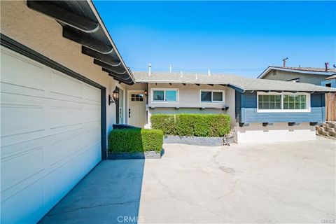 Photo of 2571 Wilshire Ave, La Habra, CA 90631 (MLS # PW26084650)